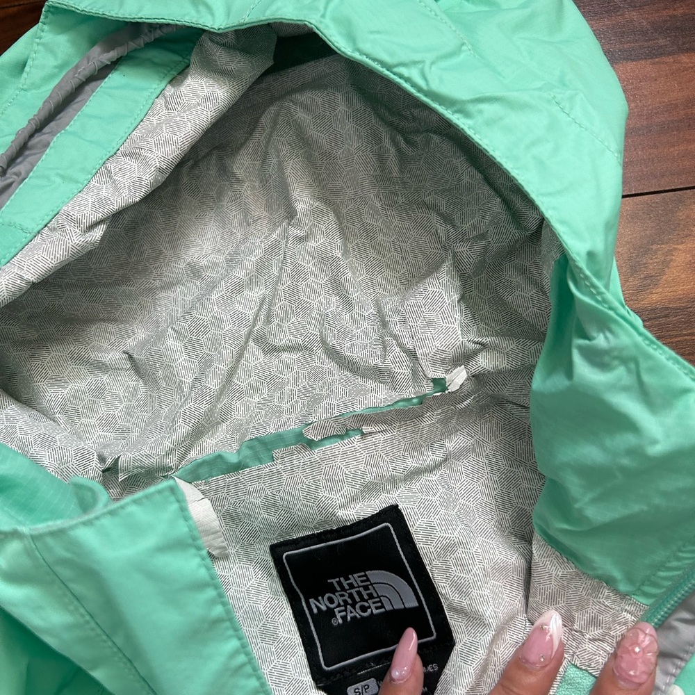 The North Face Mint Green Jacket - Picture 3 of 3